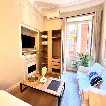 New!Chic Oasis Apt, Heart Of Nice, Family Friendly, Walking To The Beach! Exterior photo